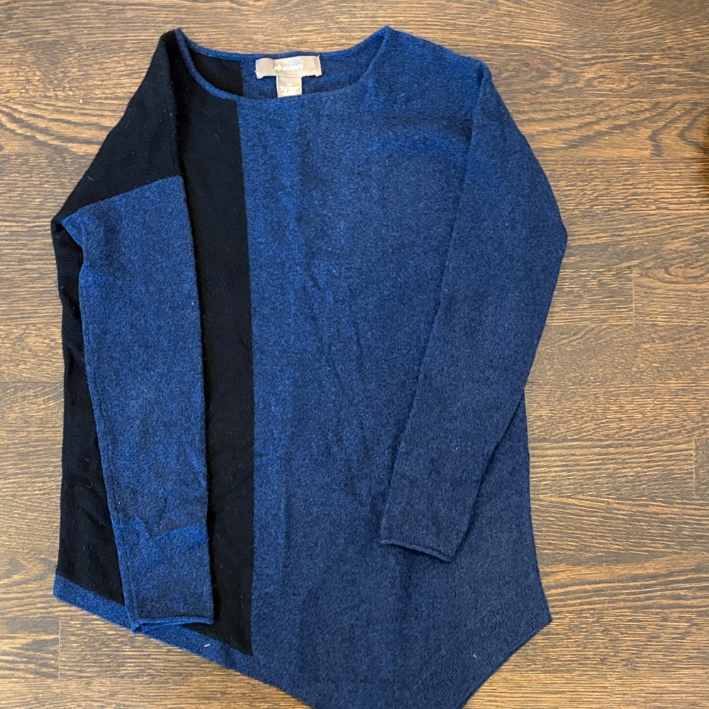 Ply Cashmere Blue and Black Colorblock Sweater